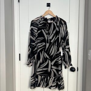 Luxology Black and White Long Sleeve Dress
